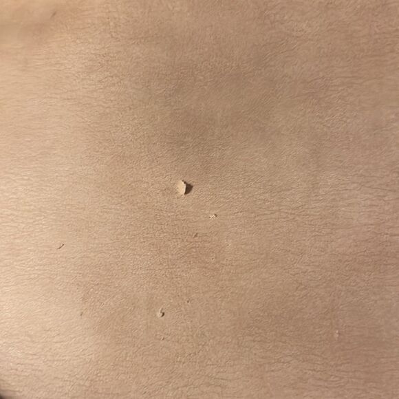 Roots Tan Leather Crossbody Bag - Picture 5 of 6